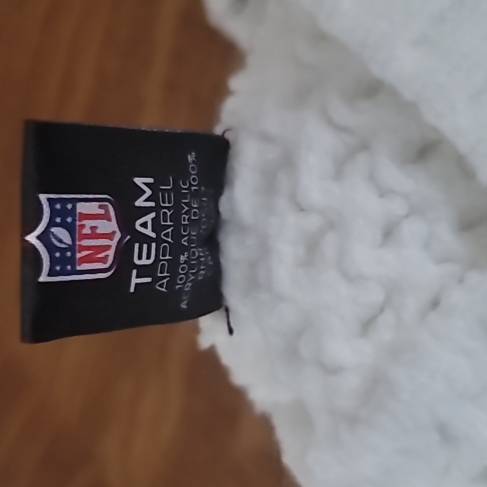 SEAHAWKS Ladies, NFL Crocheted Knit hat - Picture 6 of 6